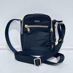 TUMI Unisex Voyageur Persia Black & Gold Crossbody Bag with Adjustable Strap